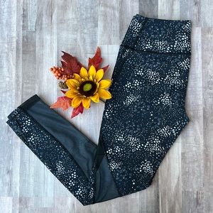 Knockout by Victoria’s Secret Sport legging